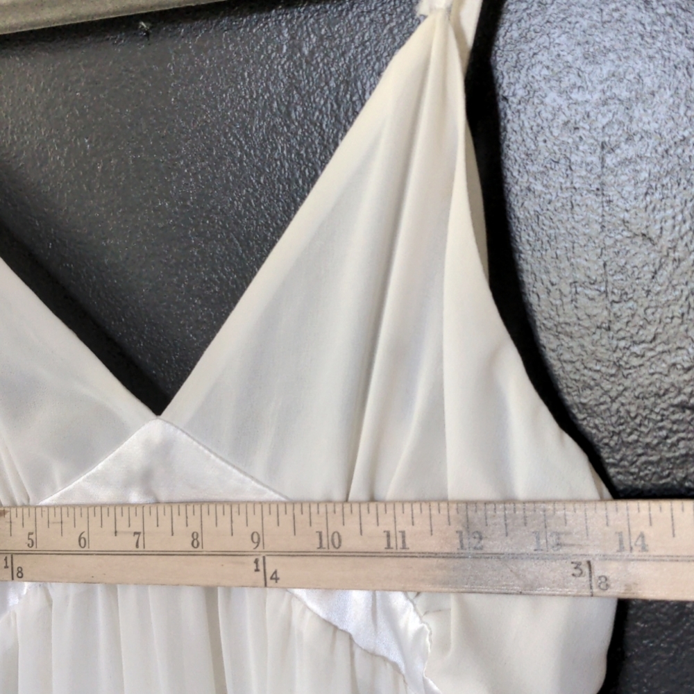White Ruffled Cocktail Dress - Picture 5 of 10